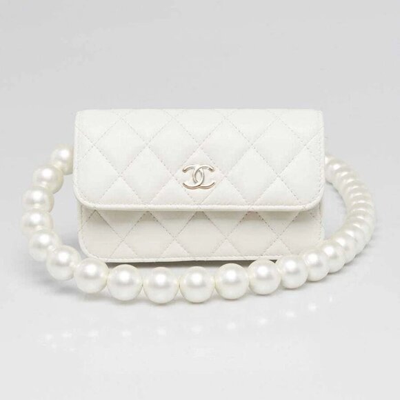 Chanel White Quilted Leather Pearl and Bow Mini WOC Clutch Bag - Picture 1 of 12